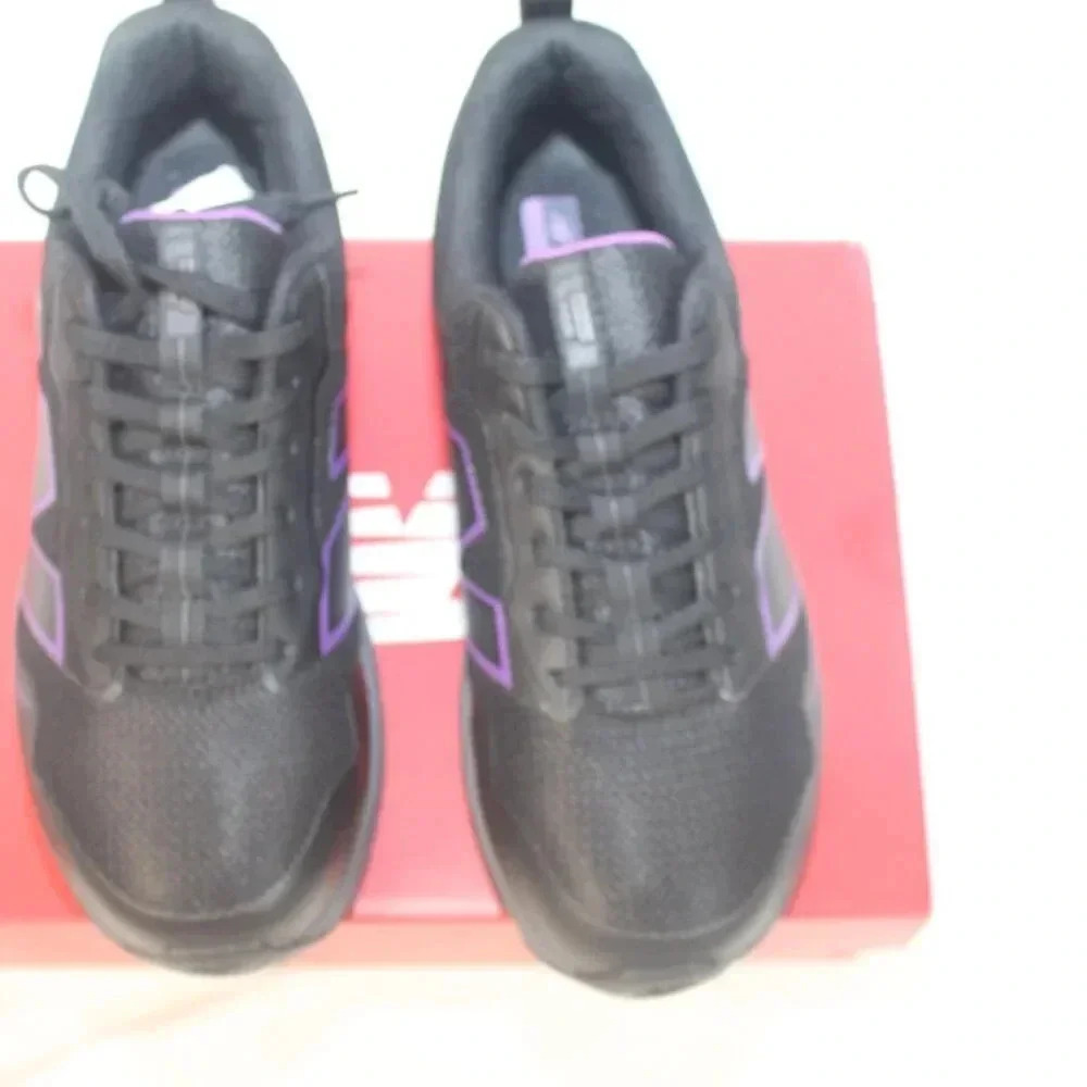 NEW BALANCE - Picture 2 of 10